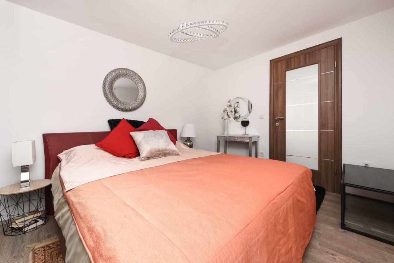 Ferienwohnung Dana Zadar Exterior foto